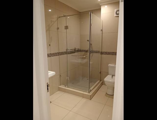 2 BEDROOM APARTMENT FOR SALE IN UMHLANGA RIDGE